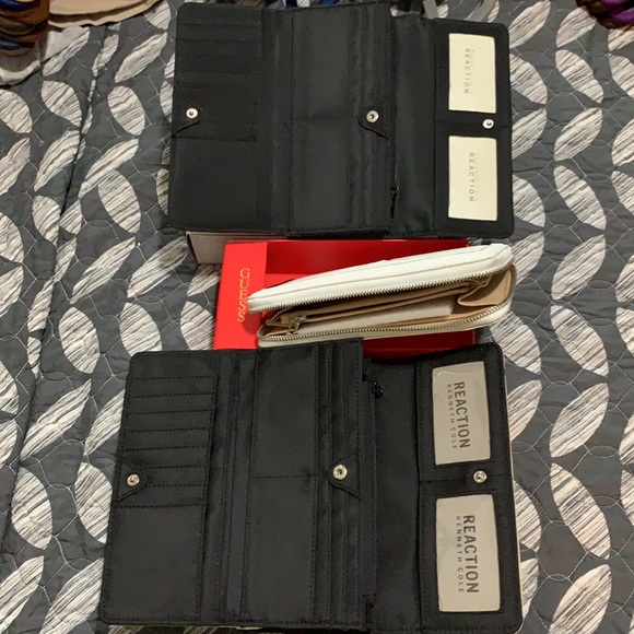 Wallets - Picture 5 of 5